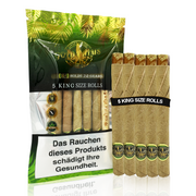 Ein angezündeter Gold Palms Blunt Wrap in Aktion, zeigt die natürliche Verbrennung und Rauchqualität.